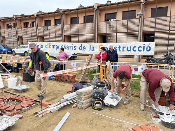 24 participants en el 25è concurs de paletes de Campllong